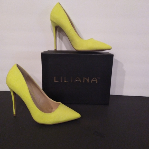 Woman's Liliana Lime Green Fabric Stiletto Pump Si - Picture 3 of 7